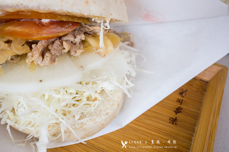 【蘆洲】街食新鮮試，日式薑汁燒肉與中式饅頭的絕妙搭配．一寶。街食