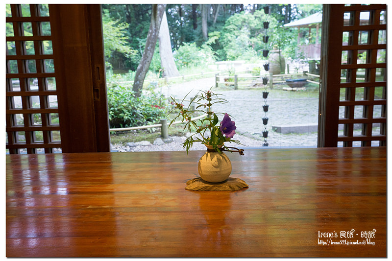 【奈良－美食】春日大社表參道上，幽靜清新的茶屋/名物萬葉粥，每月來都能吃到不一樣的食材．春日荷茶屋