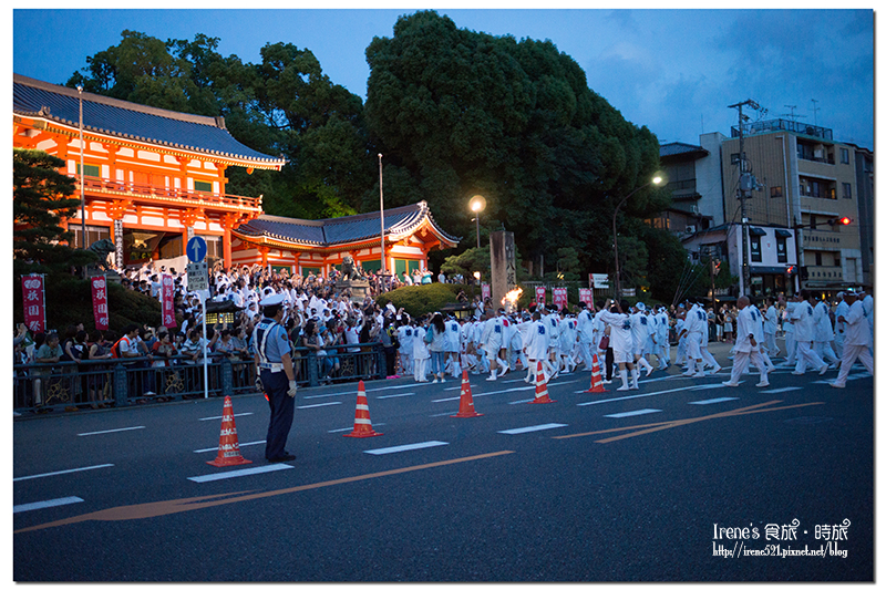 【京都－景點】香火很旺的八坂神社，幸運欣賞到壯觀的「祇園前祭 神輿洗式」