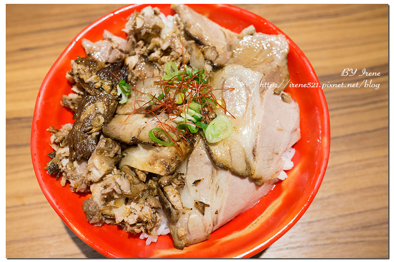 【桃園】華泰名品城美食，來自東京的美味雞拉麵．雞玉錦拉麵