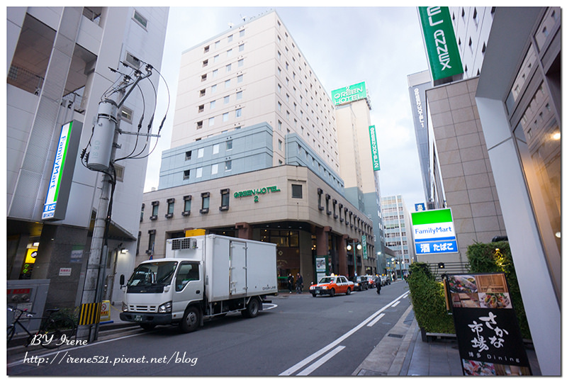 【福岡－住宿】距離博多車站超近，房間內還有按摩器和IPAD可使用．博多FORZA飯店