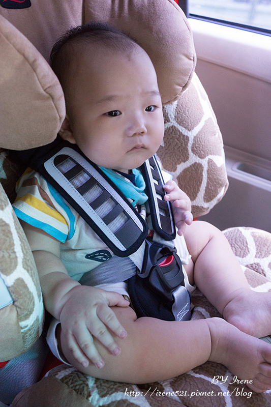【開箱】寶寶的汽車安全座椅很重要，歐盟認證用起來更安心．Britax Romer