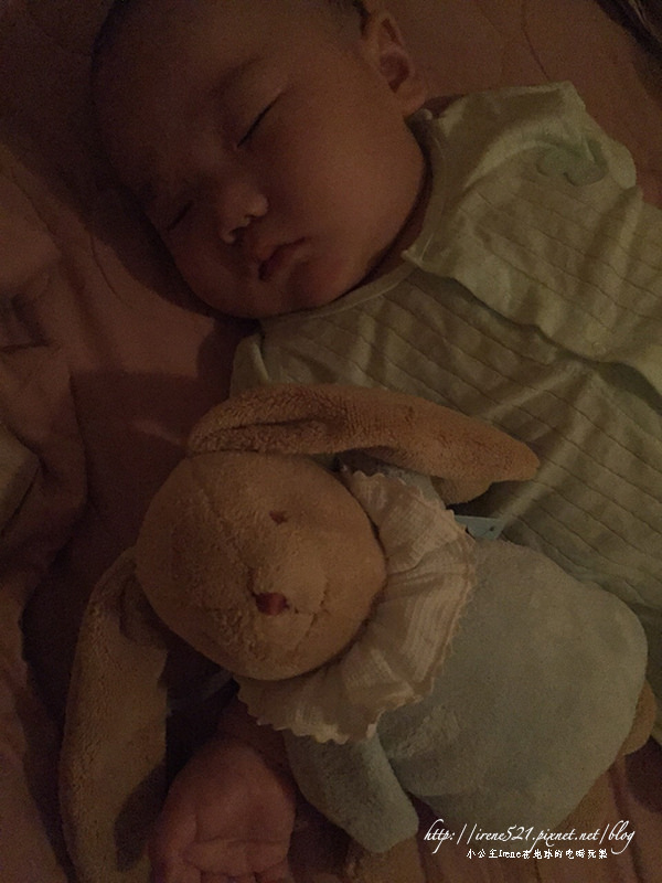 【育兒】讓寶寶一夜好眠的法寶，高透氣、超乾爽的尿布很重要