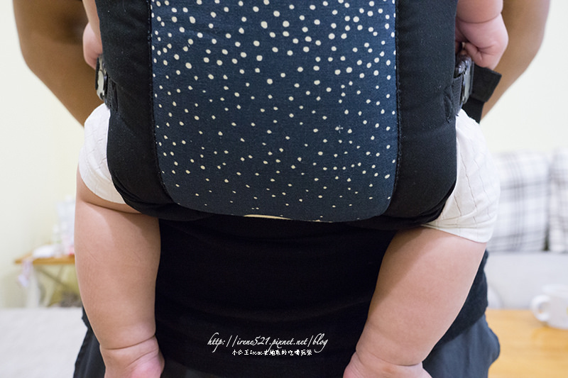 【育兒好物】一人輕鬆完成，新生兒也適用喔．BECO雙子星背巾