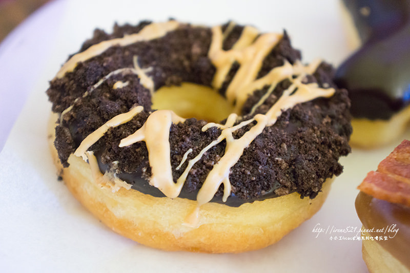 【台北信義區】來自美國波特蘭的巫毒甜甜圈．Voodoo doughnut