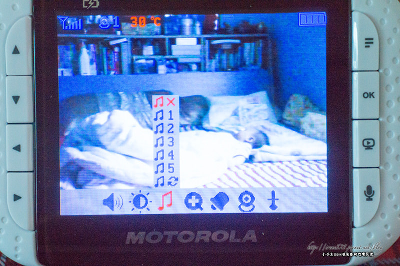 【育兒好物】隨時掌握寶寶的一舉一動．Motorola摩托羅拉嬰兒監聽器