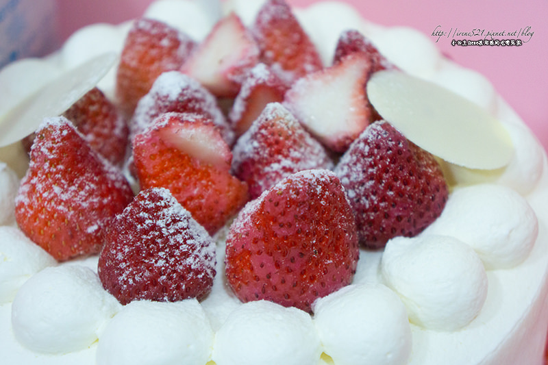 【桃園中壢】草莓蛋糕與馬卡龍．艾蕾蒂法式甜點 @Irene&#039;s 食旅．時旅