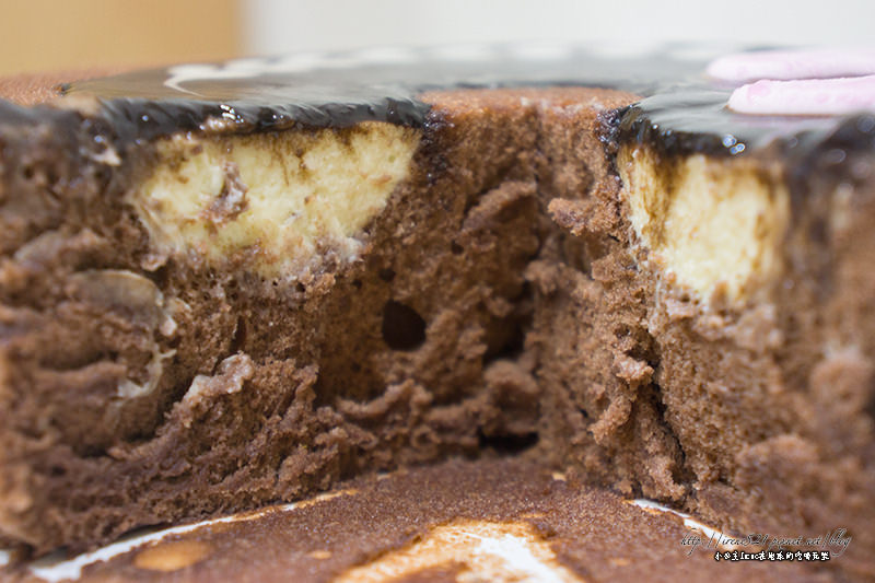 【台中】隱身田間的烘焙坊．微甜森林 香蕉巧克力蛋糕