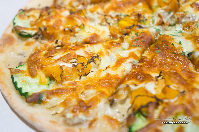 【台北內湖區】用蔬食變化出的美食饗宴，均衡一下吧．拿披薩