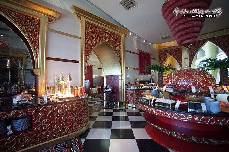 【杜拜】帆船飯店內的奢華用餐，體驗阿拉伯式的料理．Al Iwan阿拉伯餐廳