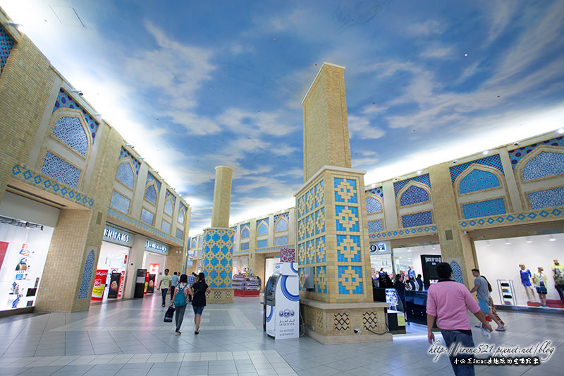 【杜拜】走訪六個千年古城，最美的星巴克．六國商城Ibn Battuta Mall