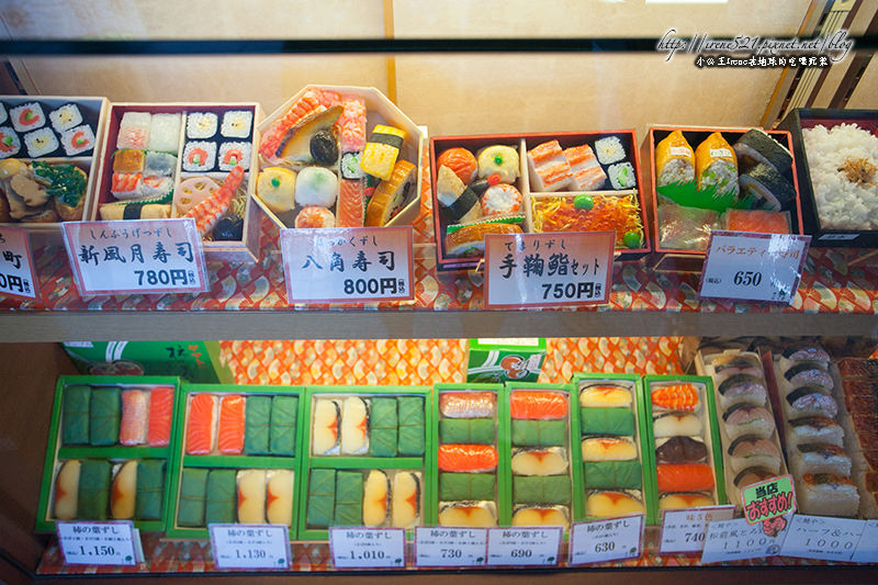 【京都】可愛到不行的鐵路便當，各型各樣的紀念款．お弁当の淡路屋便當