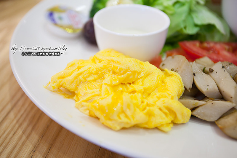 【台北中山區】豐盛且滿足的早午餐之旅．Jumane Cafe’ 佐曼咖啡館