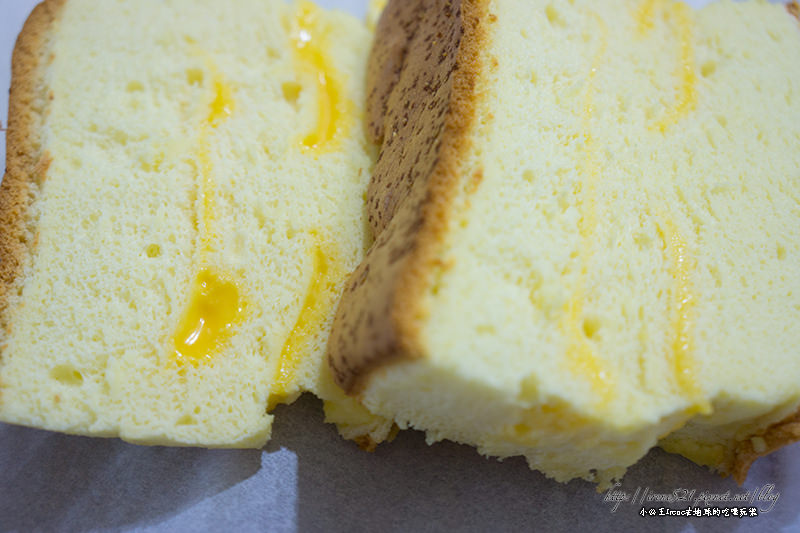 【淡水】金黃起司從蛋糕中流出．源味本舖古早味現烤蛋糕