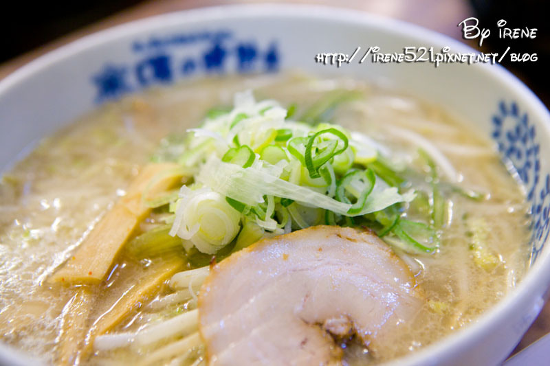 即時熱門文章：【北海道札幌】一碗拉麵 吃進13種豐富配料．味之時計台拉麵