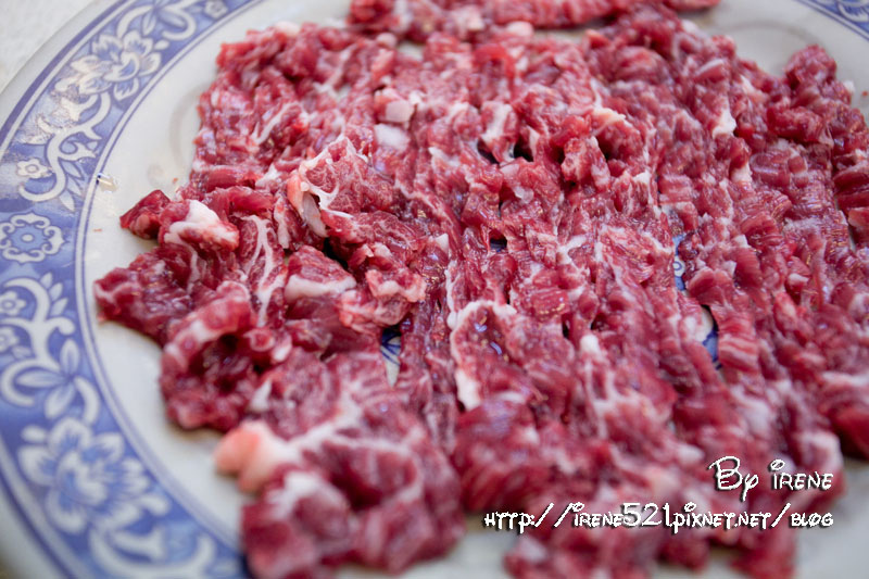 即時熱門文章：【台南仁德】銷魂的牛肉，一盤就夠．阿裕牛肉涮涮鍋