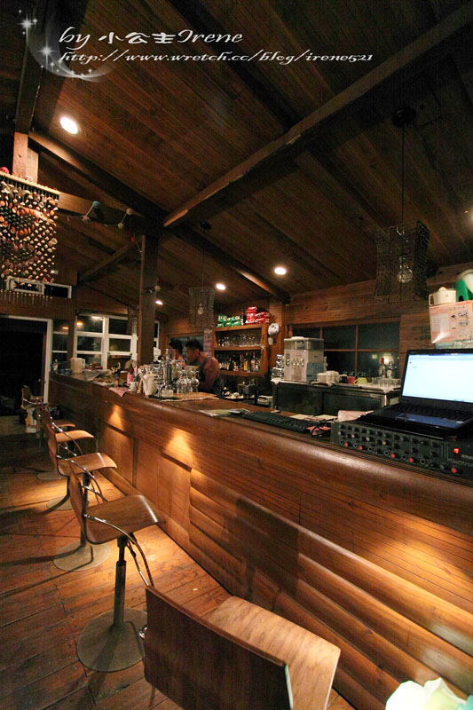 【蘭嶼】放鬆的小木屋．藍海屋咖啡