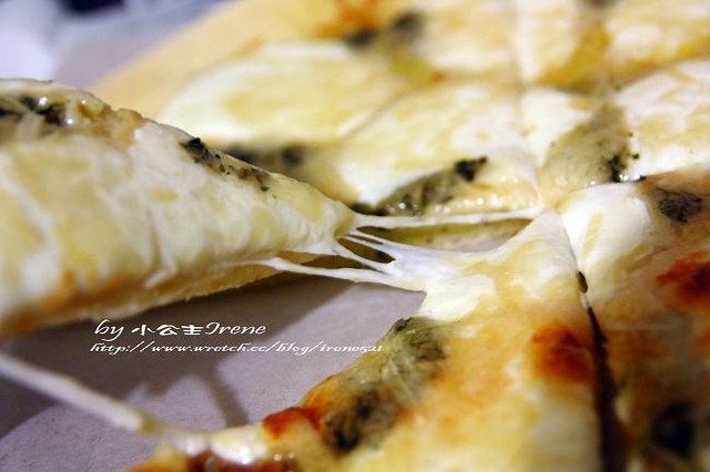 【試吃】威尼斯香草鯷魚‧黃金披薩屋