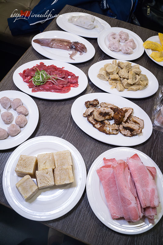 【台北中正區】台北車站商圈美食，聚餐聚會好所在，新推出四川麻辣鍋套餐．瓦法奇朵