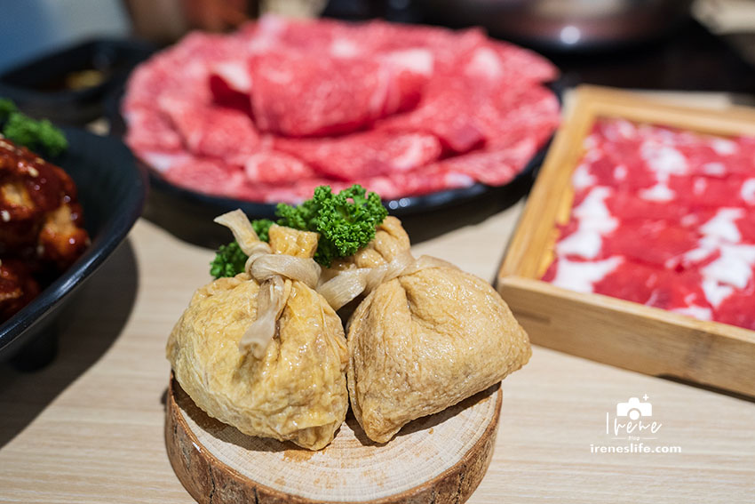 台北必吃的蟹黃鍋，公館好吃火鍋推薦，特色鍋底超特別，台南溫體牛、巧克力和牛在這裡通通吃的到！