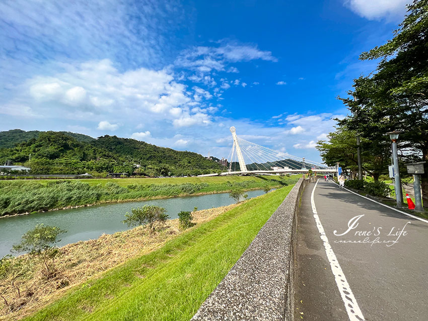 北部親子自行車道，假日踏青好所在，騎單車感受鐵路隧道風情，五堵台鐵舊隧道自行車道