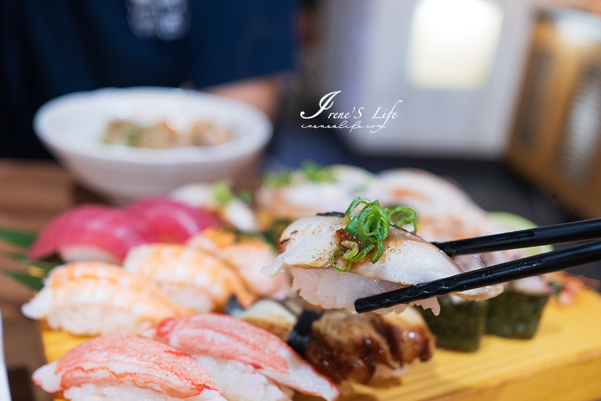 輔大美食推薦，20貫握壽司只要490，一次可吃到十種口味，在地平價排隊餐廳