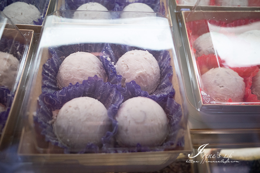 芋頭控必吃！宜蘭也有紫米芋頭糕，而且超級厚～不吃紫米，純芋頭的芋泥球也很讚