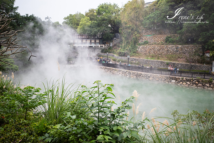 台北景點｜免費開放參觀的北投地熱谷公園，硫磺蒸氣瀰漫的自然景觀，旁邊可付費煮蛋
